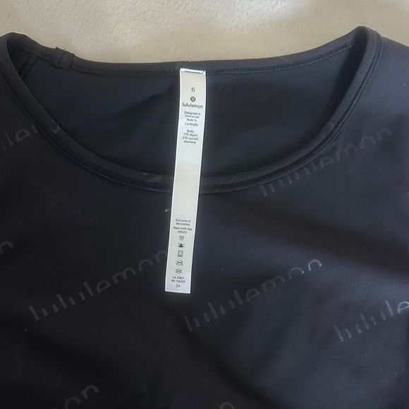 Lululemon Athletica Black Long Sleeve Crop Top - Picture 3 of 6